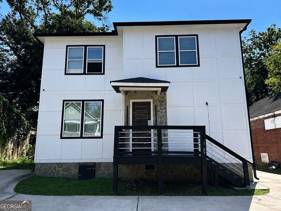 1st image of 1054 Ira St SW