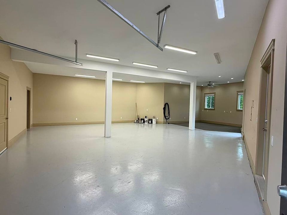 2nd image of 3180 216th St