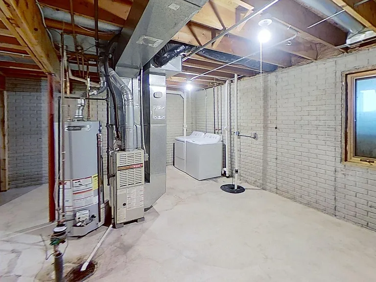 5101 Hickman Rd — Photo 16