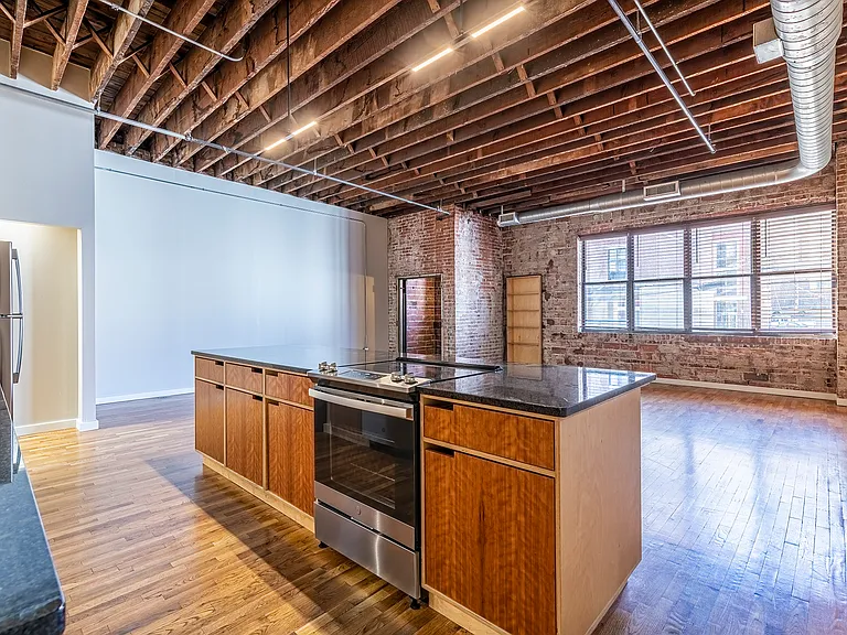 15Walnut — Photo 6