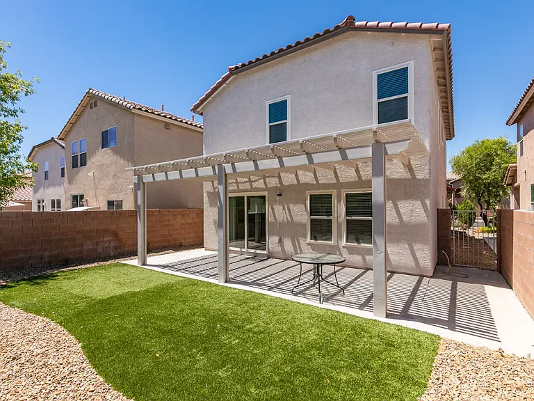 8660 Painted Horseshoe St — Photo 54