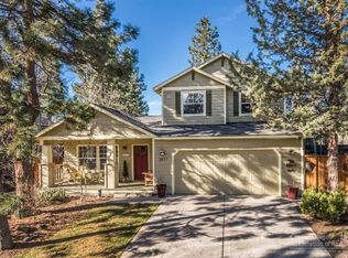 2677 NW Rainbow Ridge Dr, Bend, OR 97703