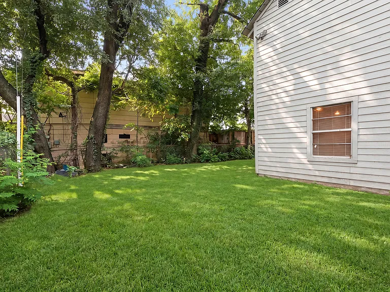 6526 Linden St #1 — Photo 4