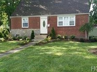 109 E George Ave, Pearl River, NY 10965