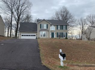 10211 N Hampton Ln, Fredericksburg, VA 22408