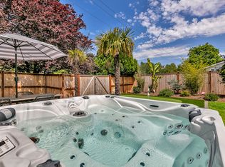 22308 11th Ave S, Des Moines, WA 98198