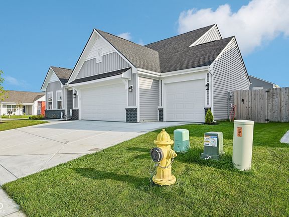 3rd image of 553 Alder Way