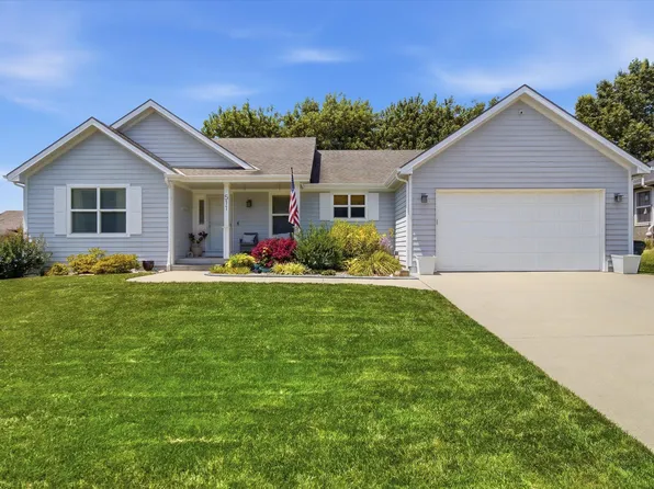 511 N Rebecca Ln, Lawrence, KS 66044