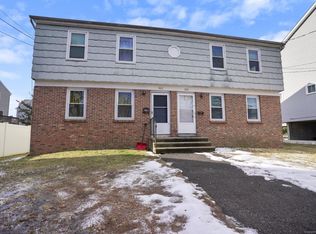 820 Reef Rd, Fairfield, CT 06824