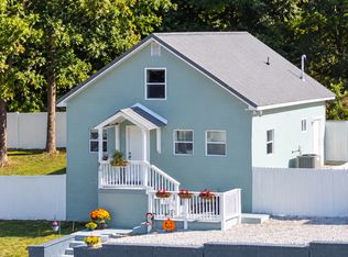 307 Cherry St, La Follette, TN 37766