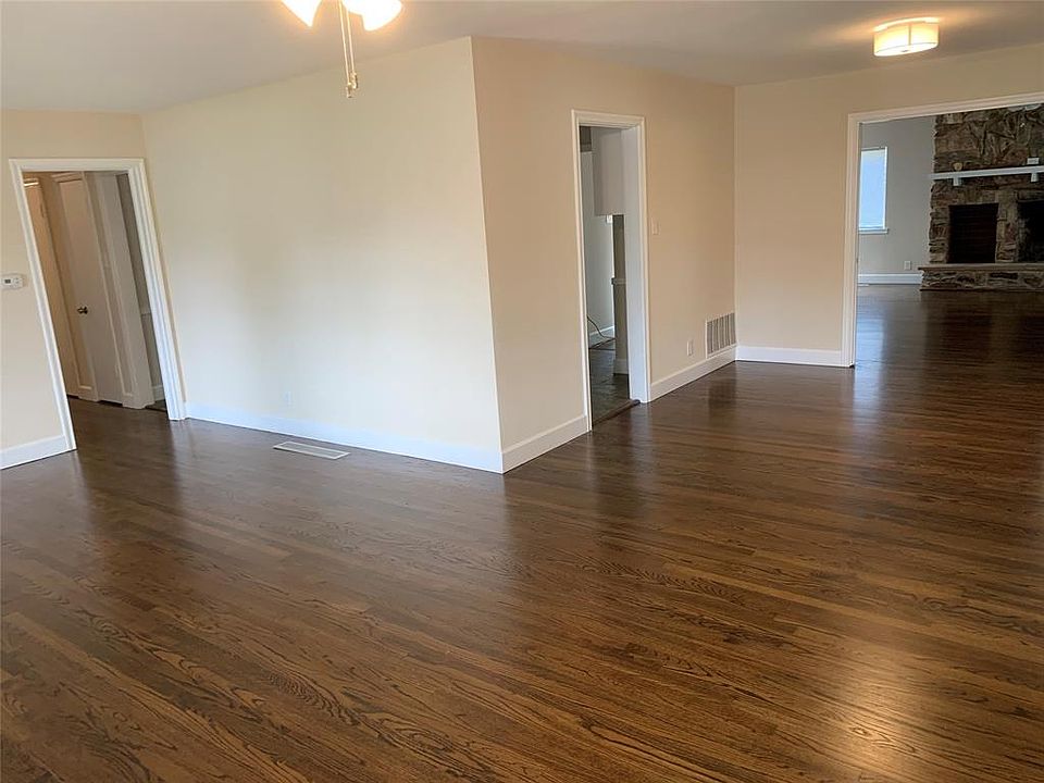 2nd image of 1020 Abrams Rd