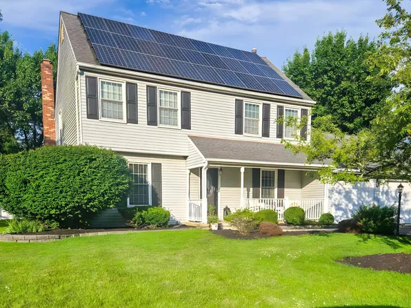 205 Balsam Ct, Medford, NJ 08055