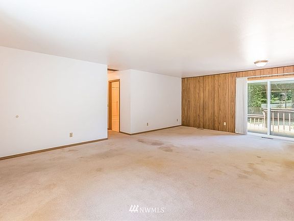 3rd image of 1626 S 251st Pl