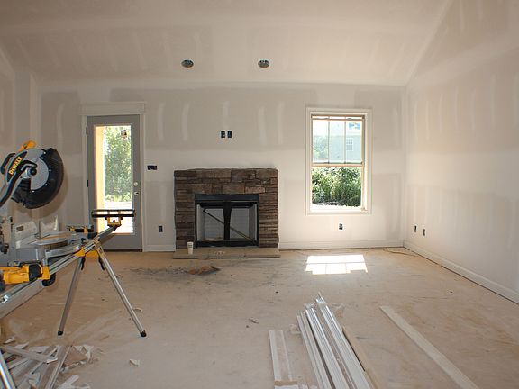 2nd image of 3431 Bradfield Dr