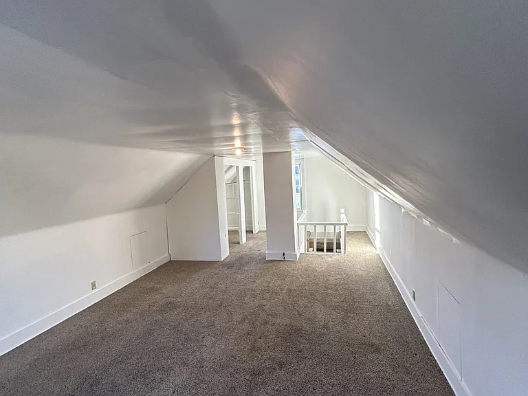 427 N Liberty St — Photo 11