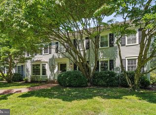 9100 Falls Rd, Potomac, MD 20854