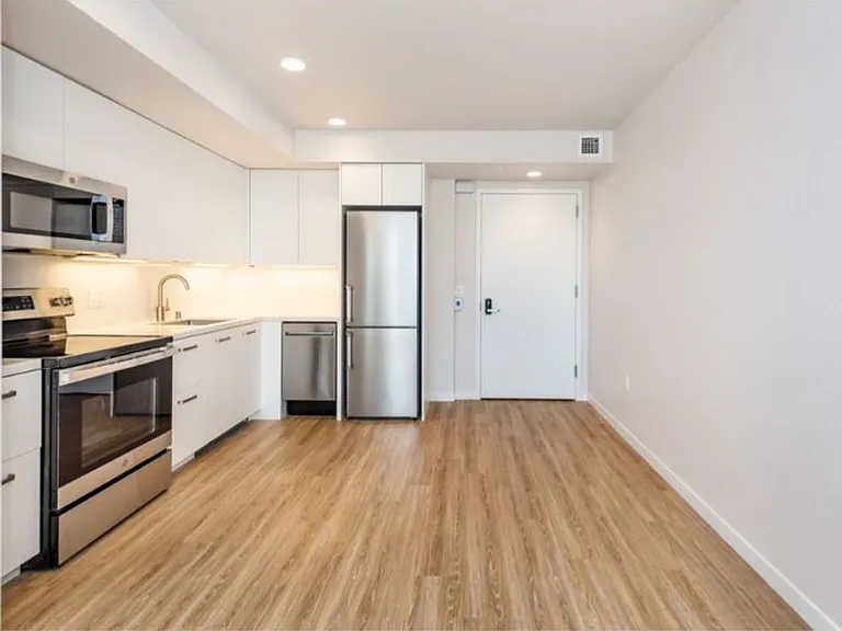 The Berkeley Place — Photo 6