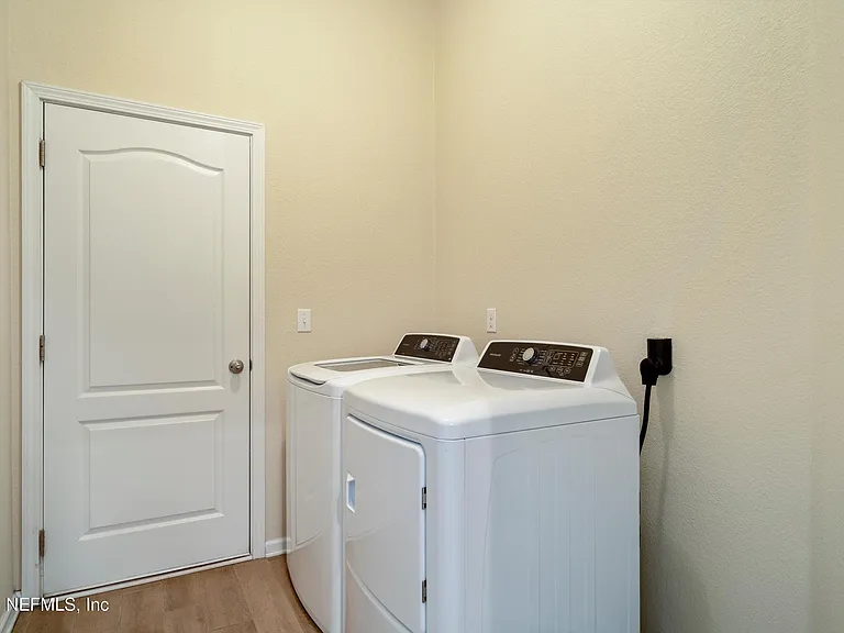 12304 Itani Way — Photo 19