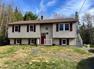 202 Rooks Rd, Holden, ME 04429