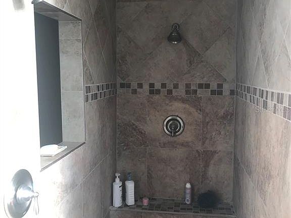 4th image of 550 Johns Landing Way