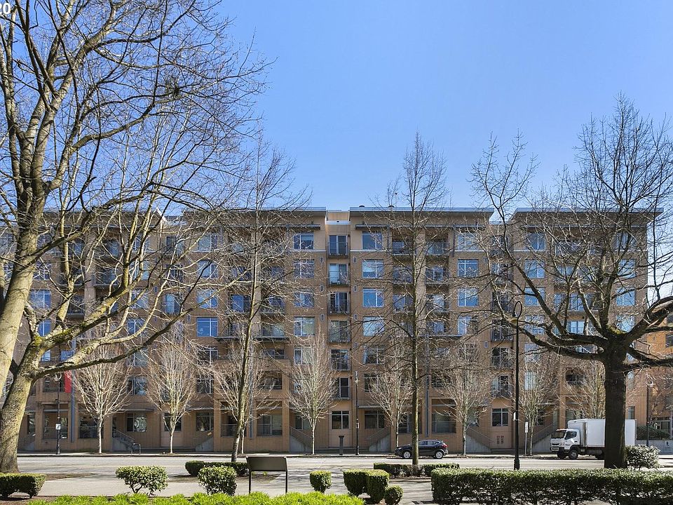 1st image of 701 Columbia St APT 109