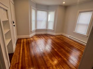 84 Vine St FLOOR 1, East Providence, RI 02914