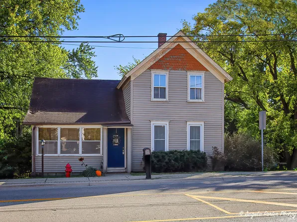 2517 W Johnsburg Rd, Johnsburg, IL 60051