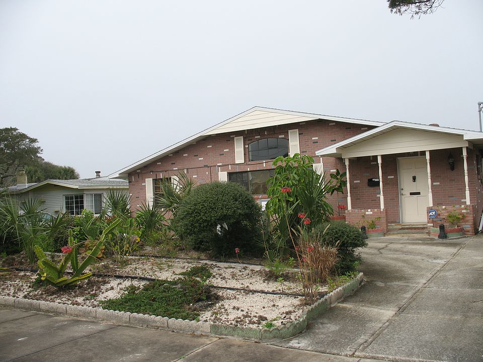 1st image of 357 Pelican Ave