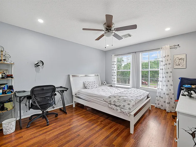 21202 Barker Canyon Ln — Photo 39