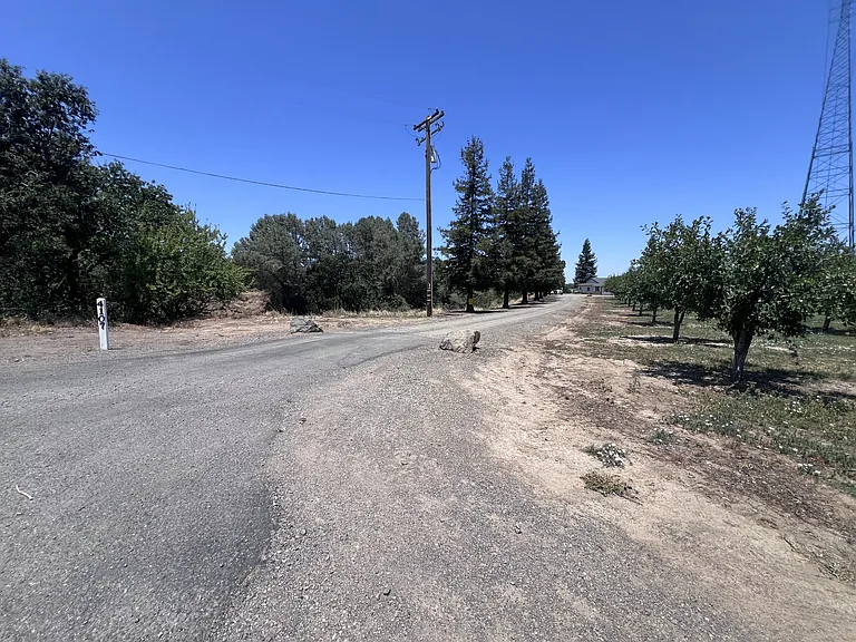 4107 Putah Creek Rd — Photo 2