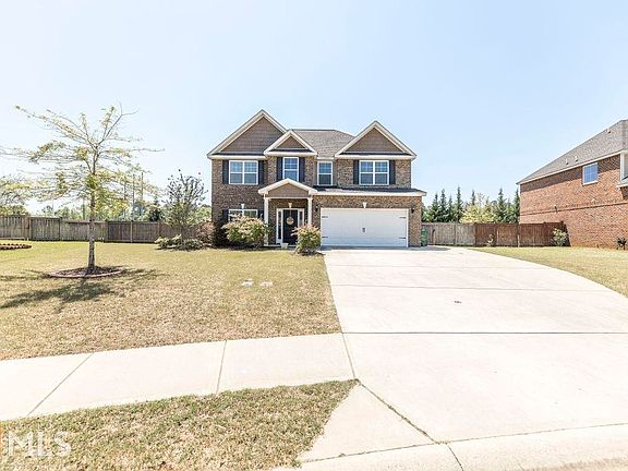 3rd image of 208 Black Hawk Ln