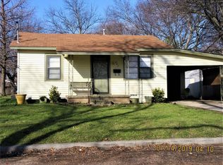 647 E South St, Whitesboro, TX 76273