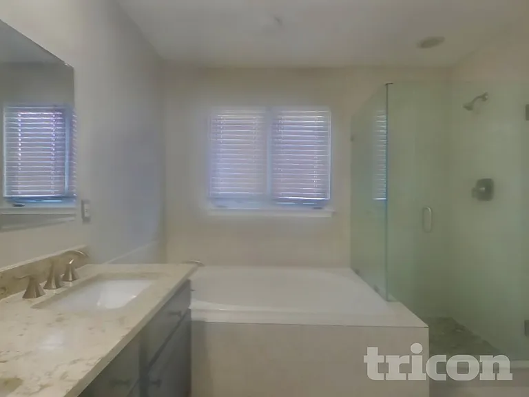 1711 Crimson Pl — Photo 12