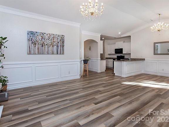 5th image of 8508 Highgate Dr