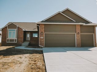 1406 Main St, Halstead, KS 67056