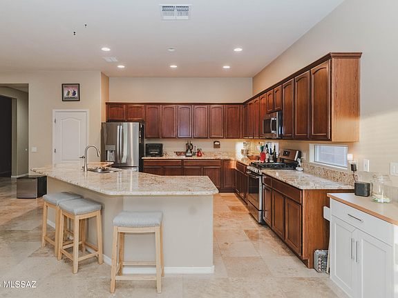 5th image of 8579 N Shadow Wash Way