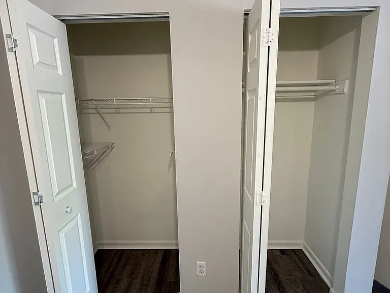 Foxfire West Apartments — Photo 11