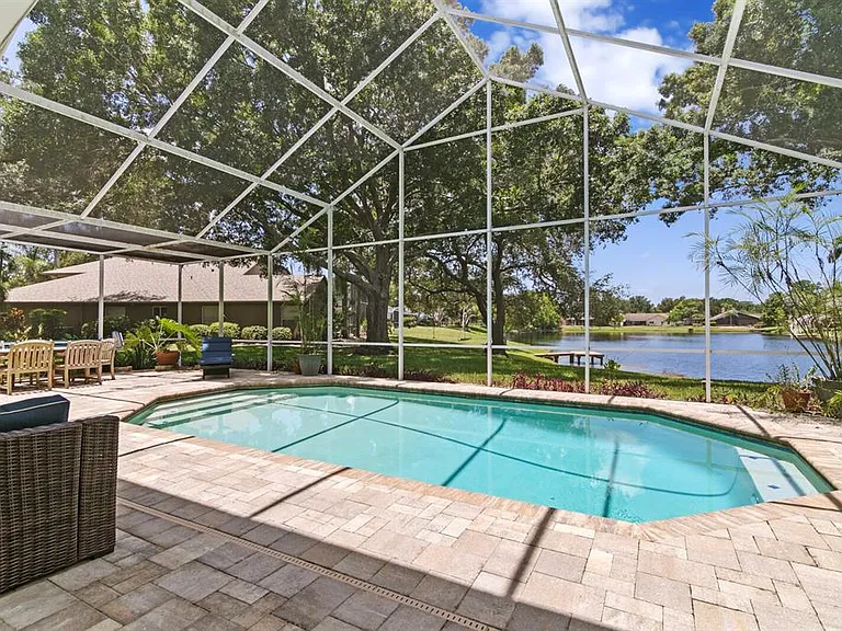 8412 Ridgebrook Cir — Photo 49