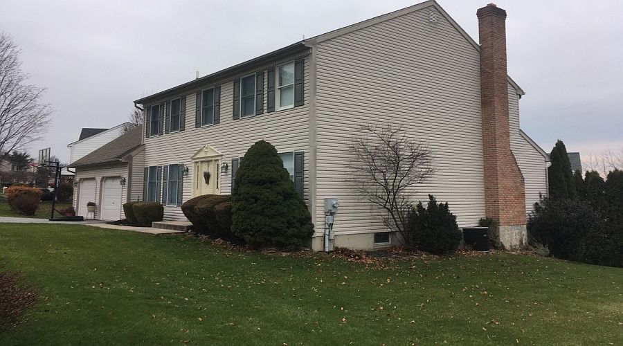 2nd image of 2701 Temple Dr