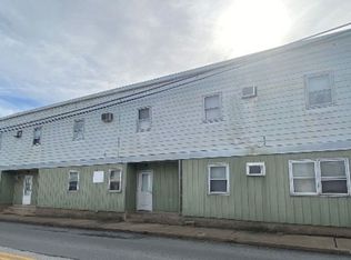 147 W Main St APT 9, Windsor, PA 17366