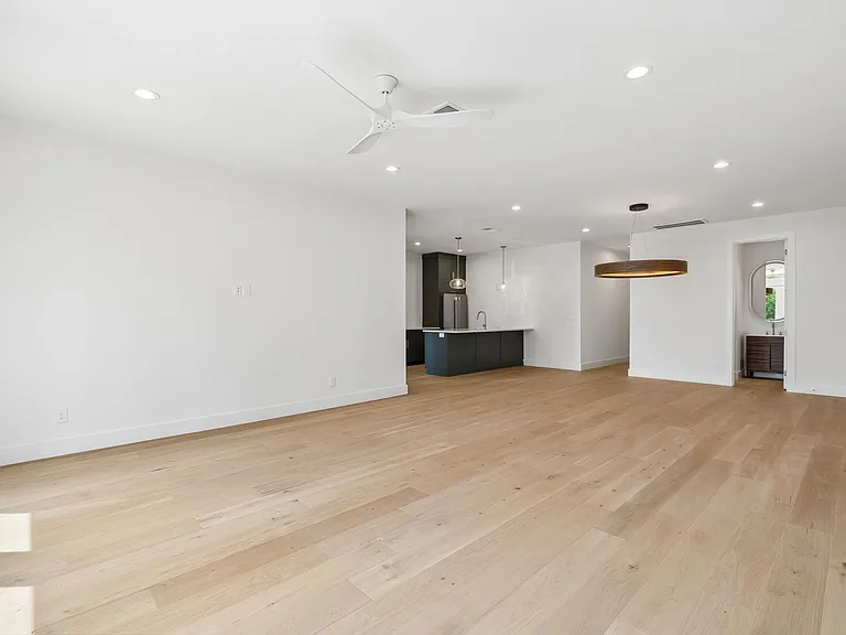 17 Jones Cir — Photo 67