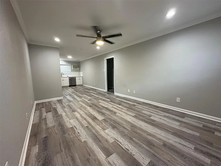 4015 Bellefontaine St #1 — Photo 6