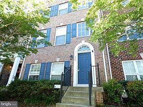 1st image of 1308 Saunders Dr #1