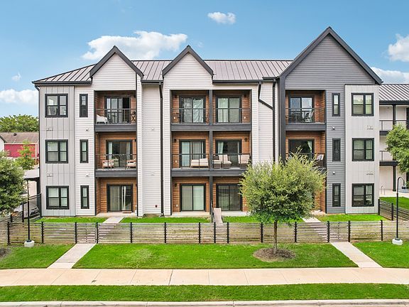 2nd image of 3101 Govalle Ave Suite 301