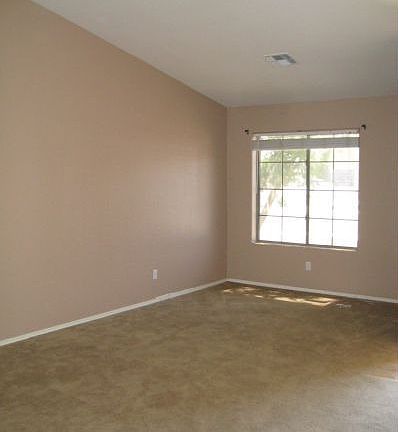 4th image of 16046 W Carmen Dr