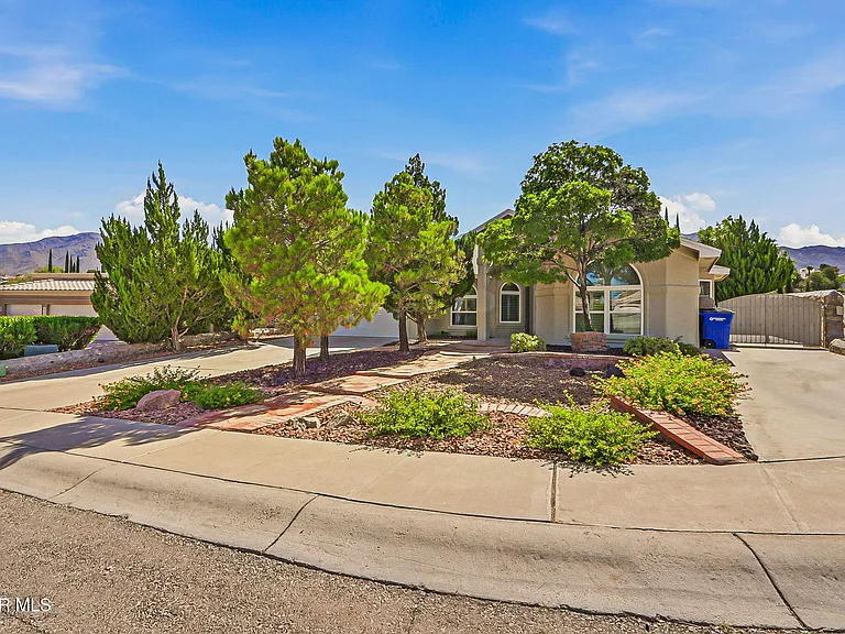 6141 Loma De Cristo Dr — Photo 3