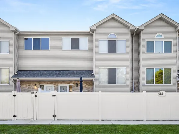 441 Park Ridge Ln Unit C, Aurora, IL 60504