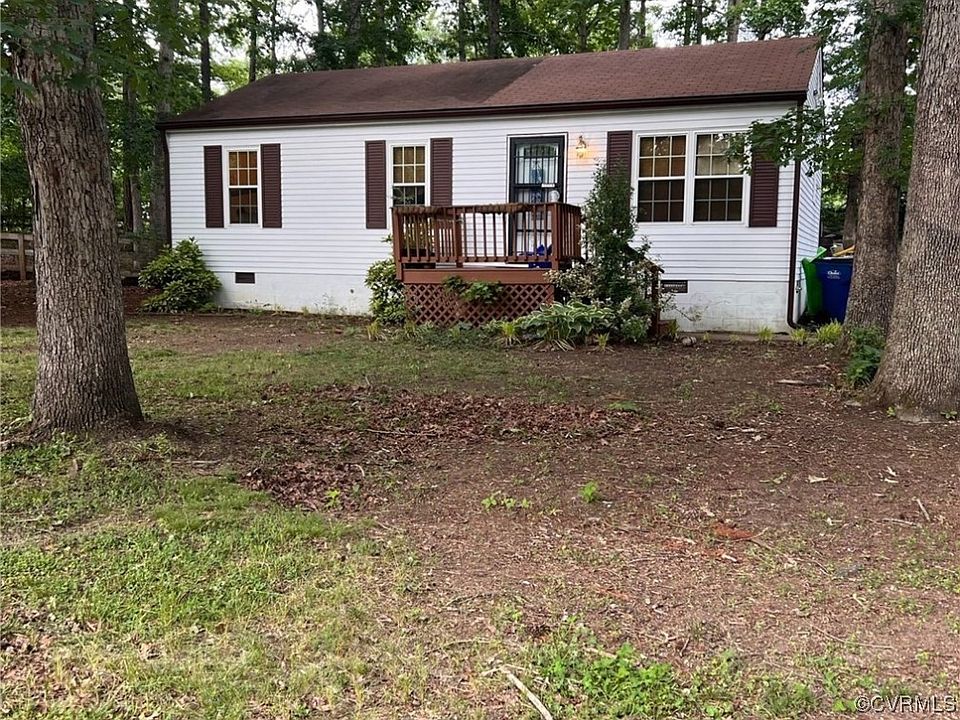 1st image of 729 Royal Crescent Dr