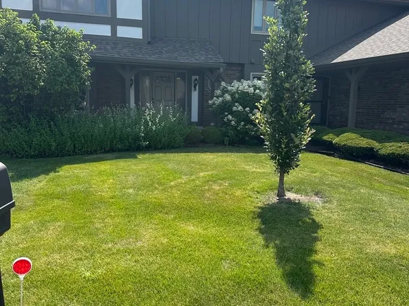 13985 Millbank Dr, Orland Park, IL 60462