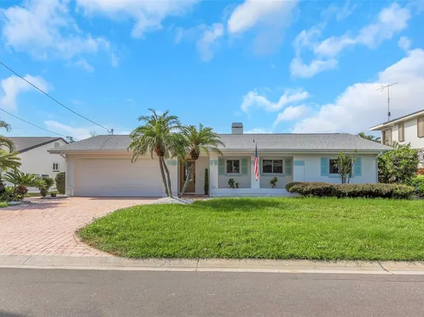 220 Driftwood Dr S, Palm Harbor, FL 34683